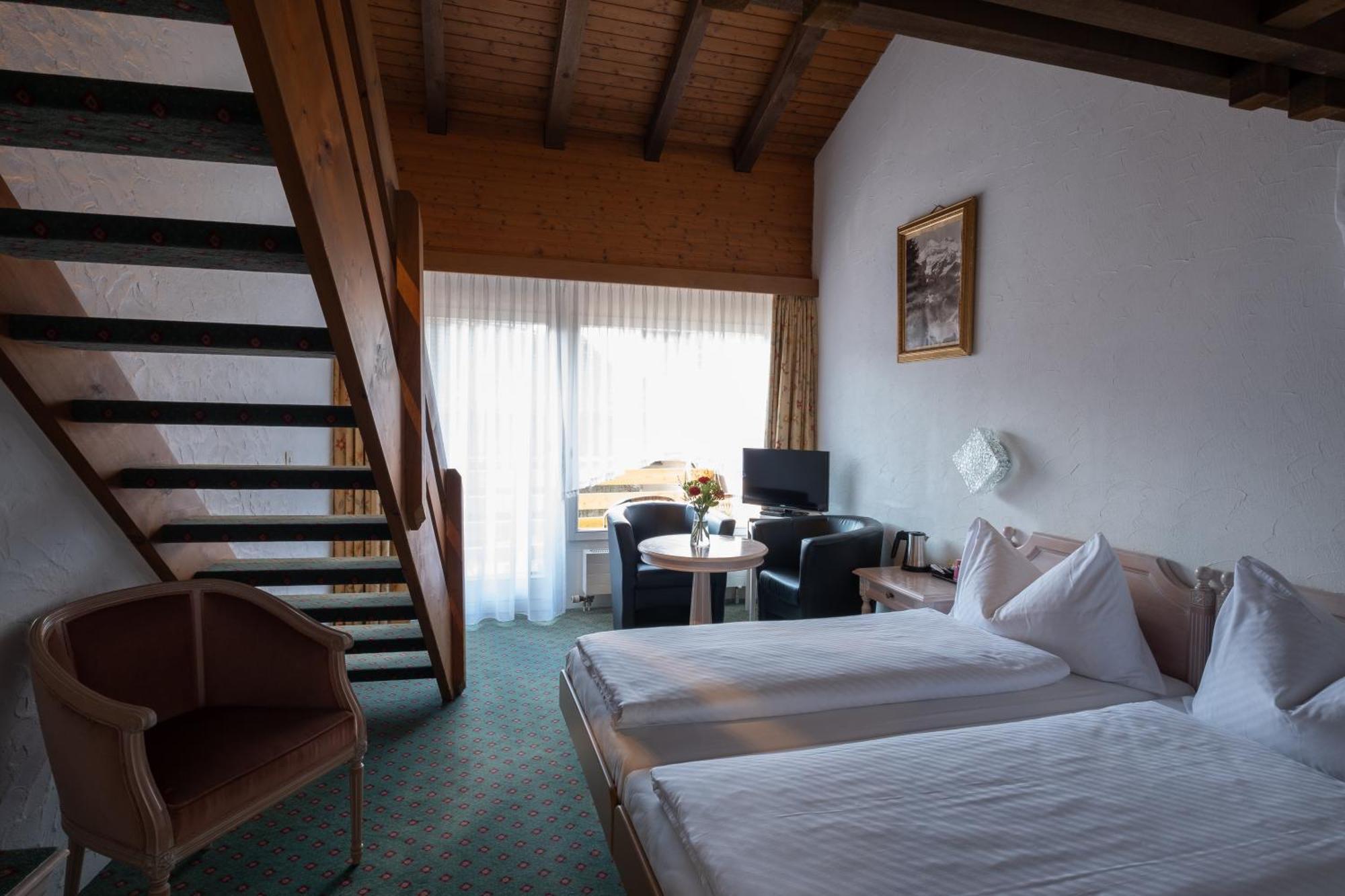 Swiss 3*
